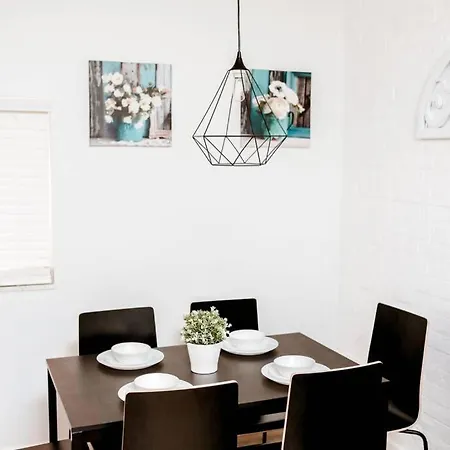 Newly Renovated Apartment Columbus Exterior photo
